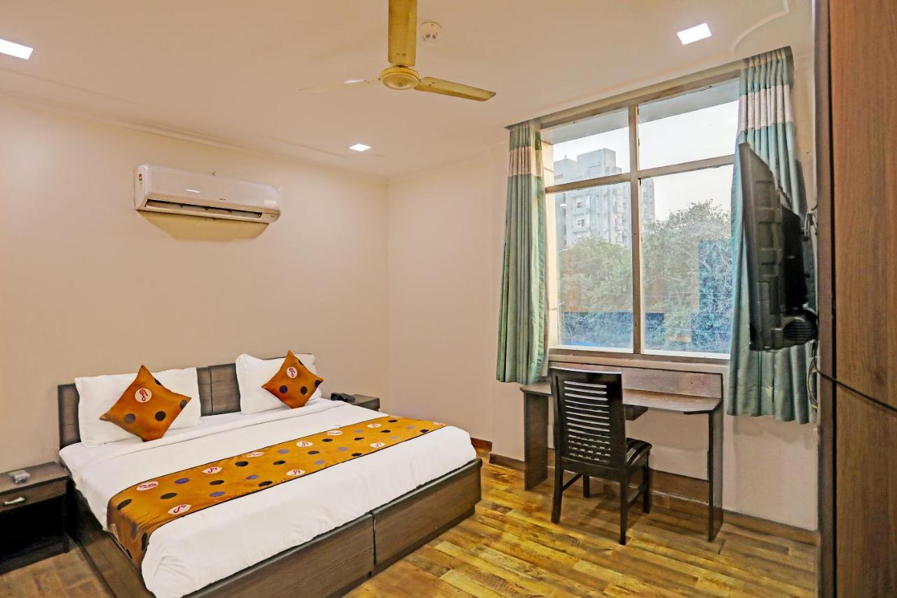 Hotel Grand Tushar - Ghaziabad Railway Station Exterior foto